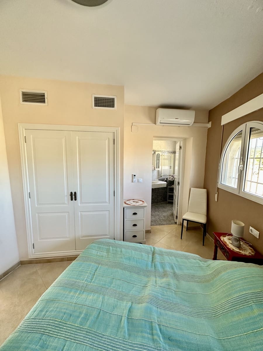 3 soveværelse Villa til salg i La Villajoyosa / Vila Joiosa med swimmingpool garage - € 695.000 (Ref: 8494448)