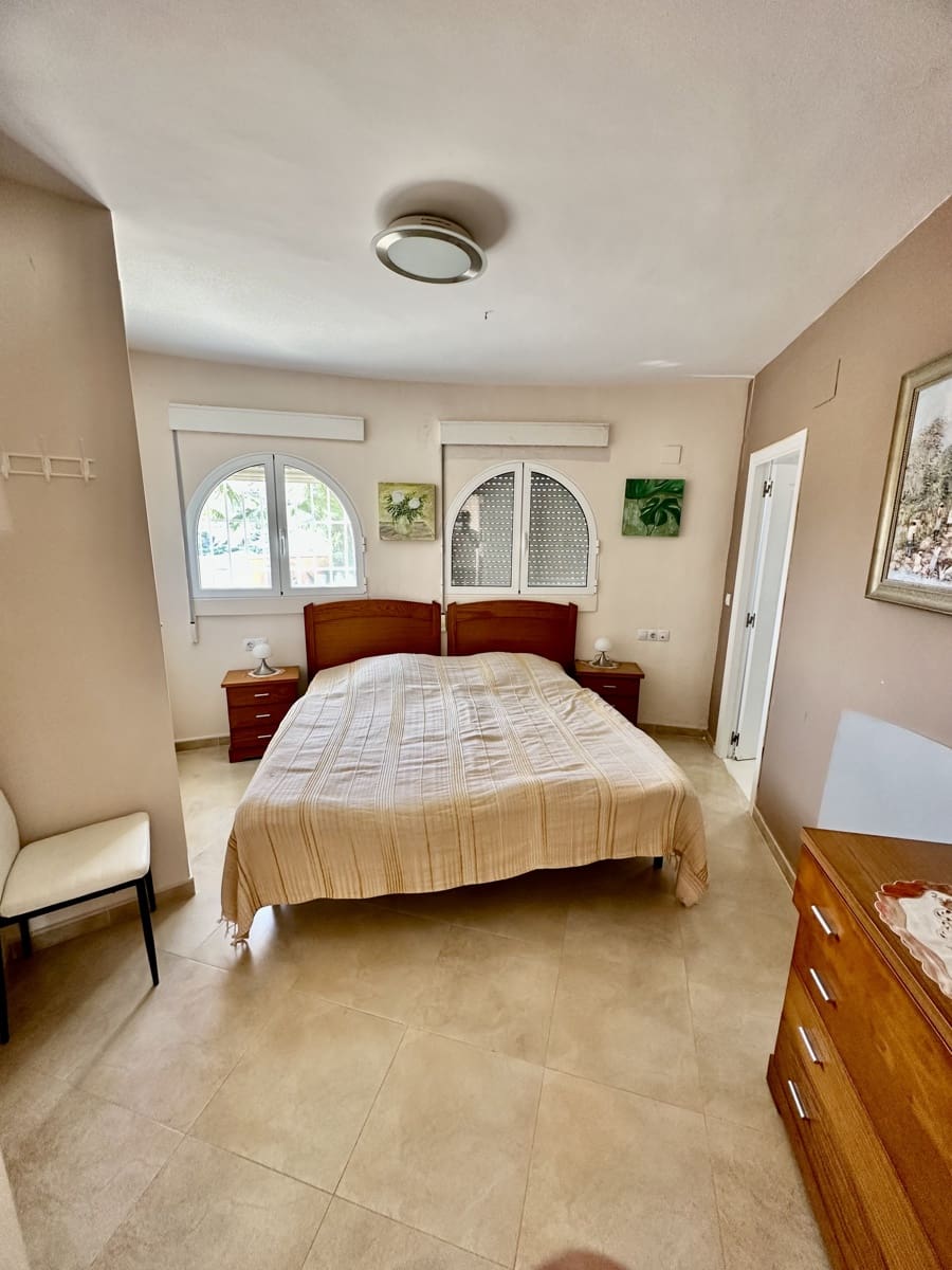 3 soveværelse Villa til salg i La Villajoyosa / Vila Joiosa med swimmingpool garage - € 695.000 (Ref: 8494448)