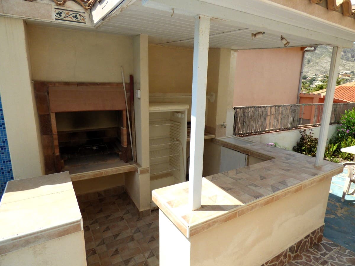 5 quarto Moradia para venda em Orxeta com piscina garagem - 399 000 € (Ref: 8934615)