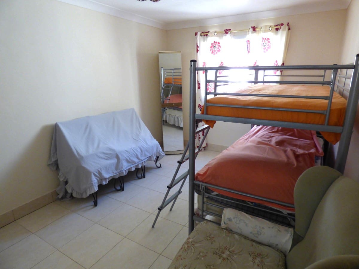 5 quarto Moradia para venda em Orxeta com piscina garagem - 399 000 € (Ref: 8934615)