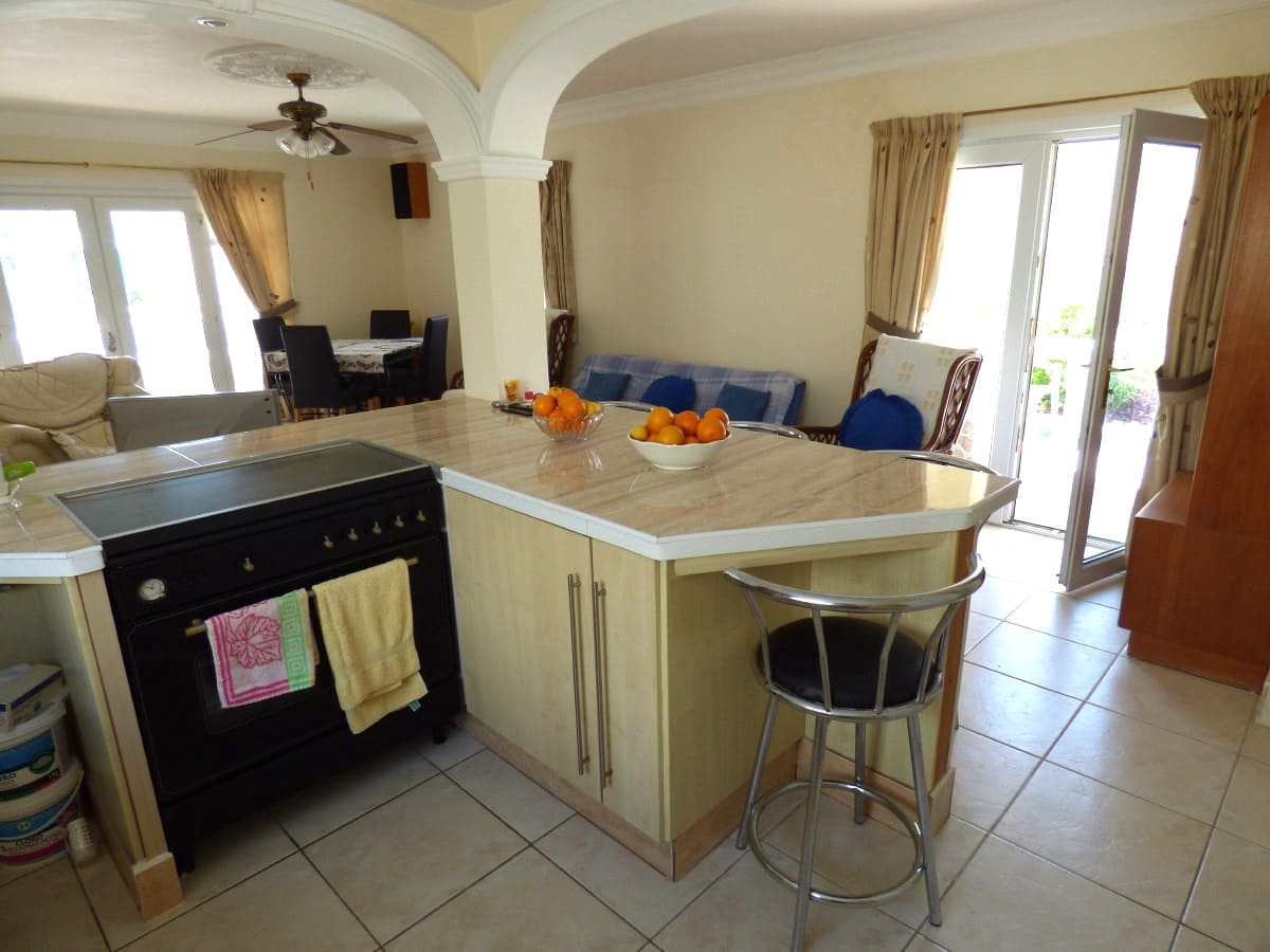 5 quarto Moradia para venda em Orxeta com piscina garagem - 399 000 € (Ref: 8934615)