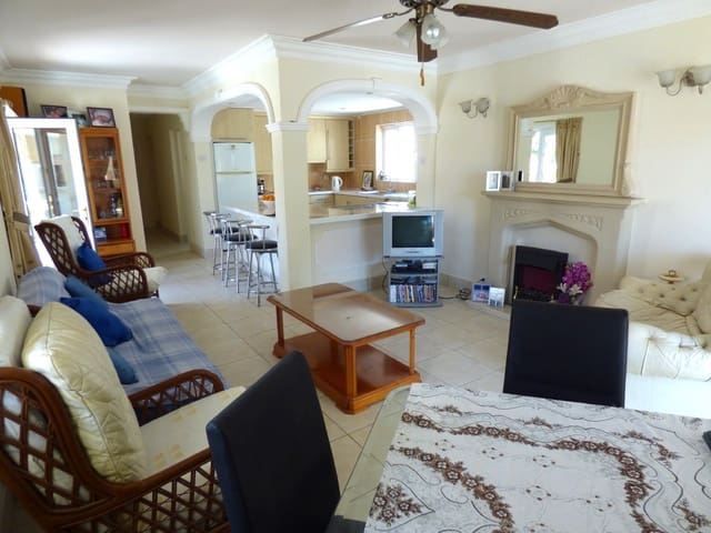 5 bedroom Villa for sale in Orxeta with pool garage - € 399,000 (Ref: 8934615)