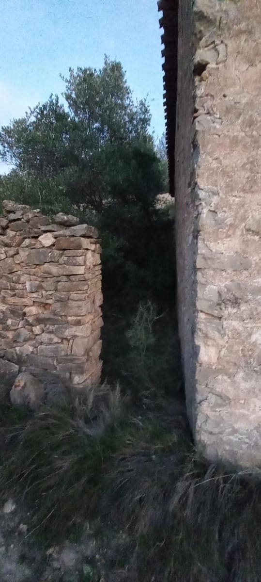 Grunde uden byggetilladelser til salg i Relleu - € 540.000 (Ref: 9050502)