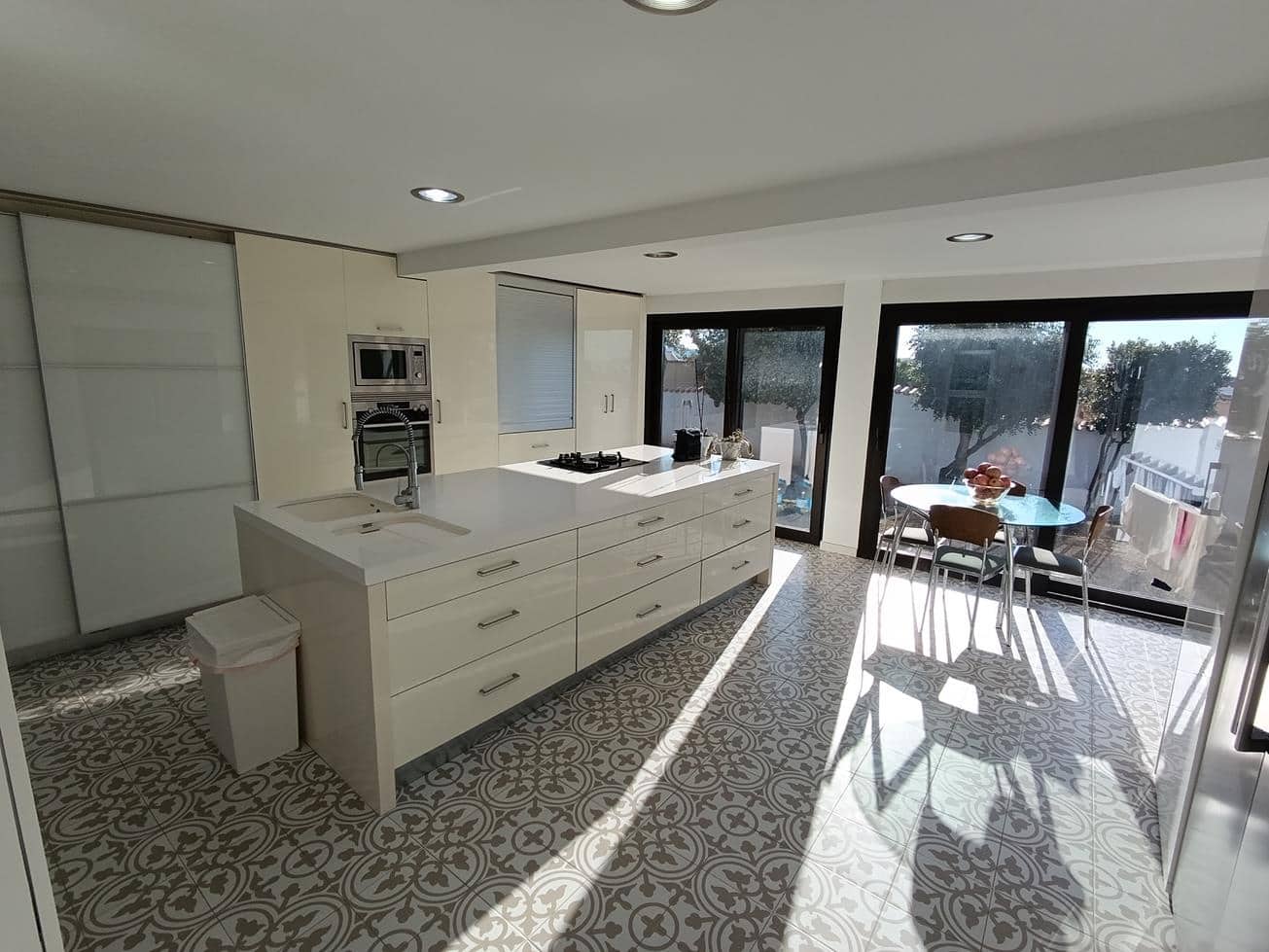 3 sypialnia Willa na sprzedaż w La Nucia z basenem garażem - 575 000 € (Ref: 9072939)