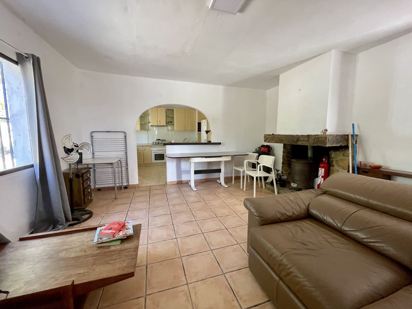 3 soveværelse Finca/Landehus til salg i Relleu med garage - € 180.000 (Ref: 9200104)