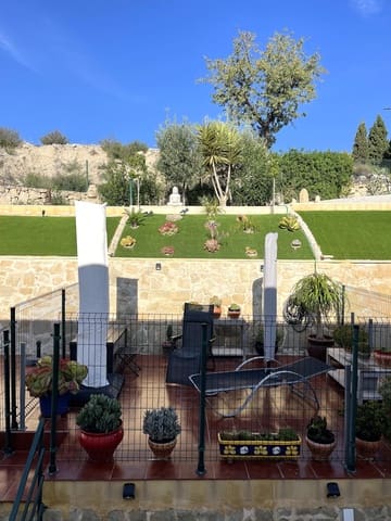 3 slaapkamer Bungalow te koop in Relleu met zwembad garage - € 245.000 (Ref: 9357819)