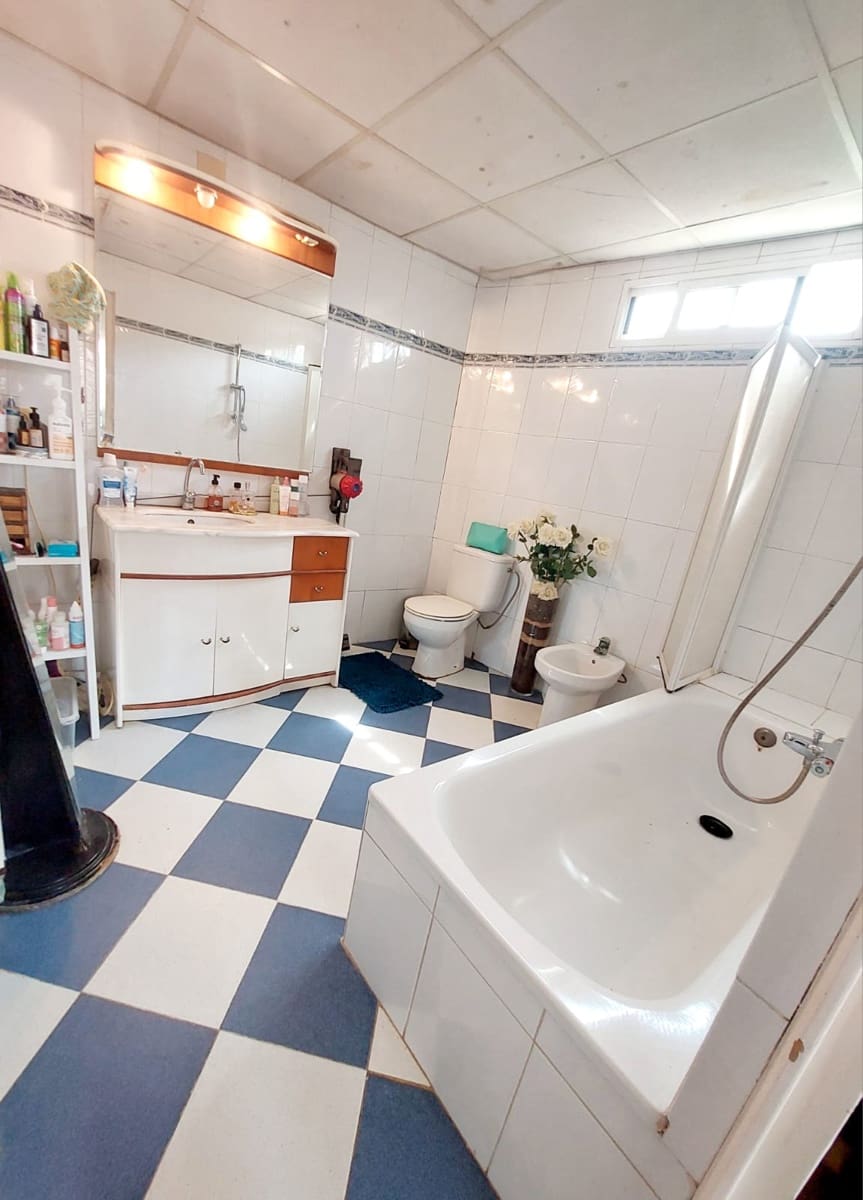 3 sypialnia Willa na sprzedaż w La Villajoyosa / Vila Joiosa z basenem garażem - 385 000 € (Ref: 9417510)