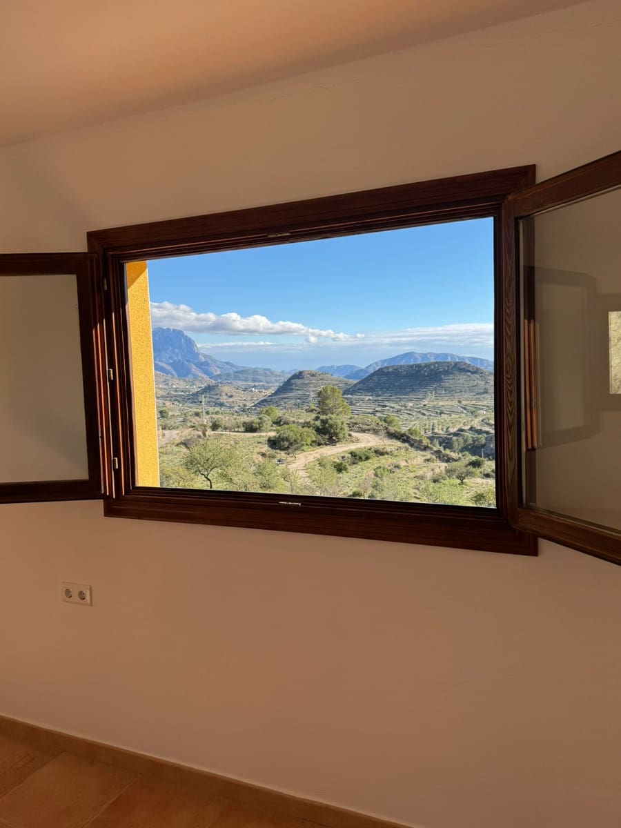 2 slaapkamer Finca/Landhuis te koop in Relleu met garage - € 135.000 (Ref: 9500756)