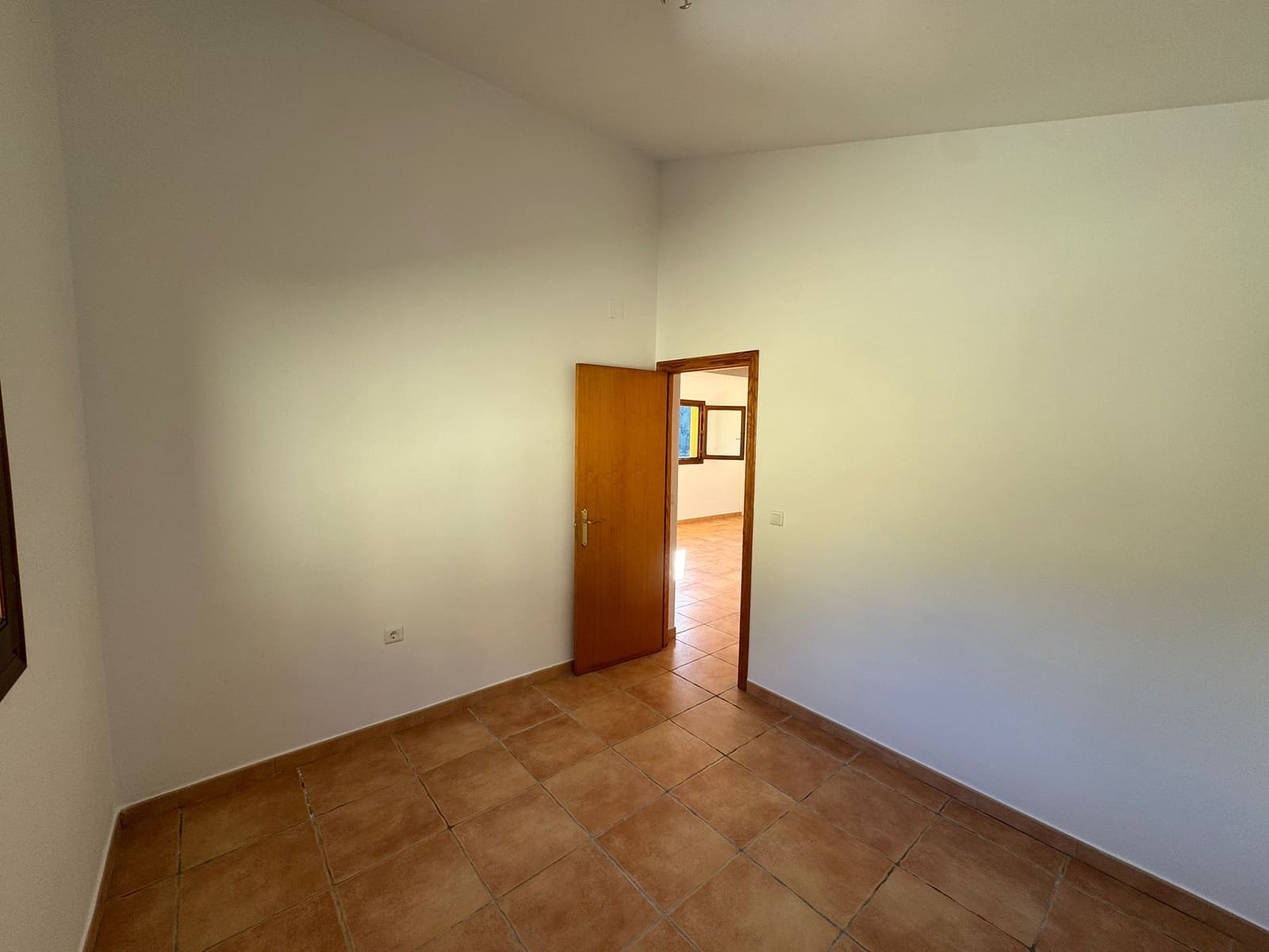 2 slaapkamer Finca/Landhuis te koop in Relleu met garage - € 135.000 (Ref: 9500756)