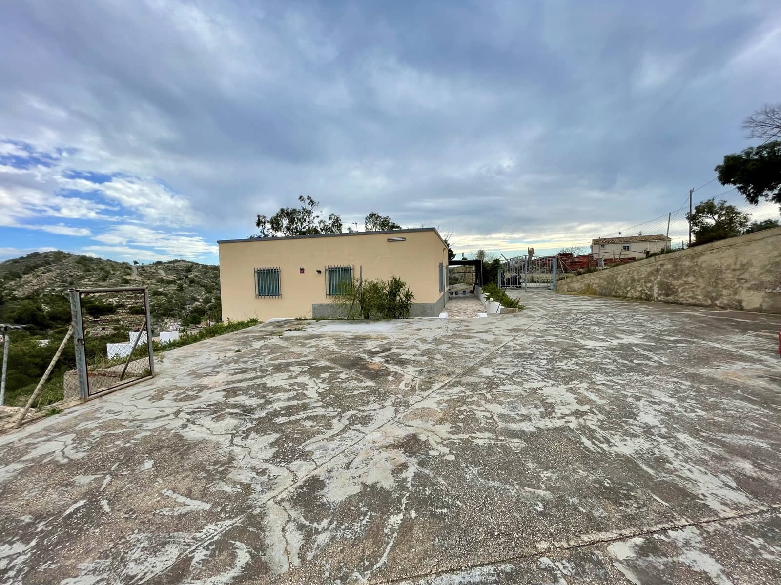 4 quarto Quinta/Casa Rural para venda em La Villajoyosa / Vila Joiosa com piscina garagem - 252 000 € (Ref: 9629221)