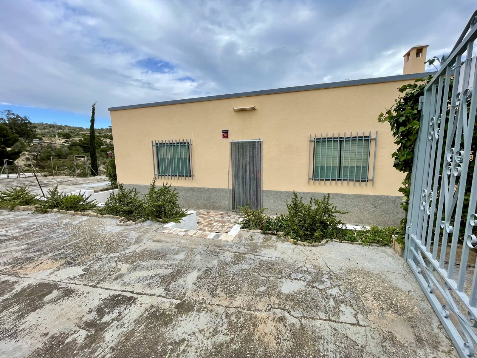 4 quarto Quinta/Casa Rural para venda em La Villajoyosa / Vila Joiosa com piscina garagem - 252 000 € (Ref: 9629221)