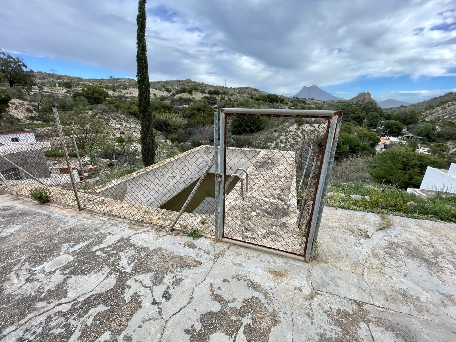 4 quarto Quinta/Casa Rural para venda em La Villajoyosa / Vila Joiosa com piscina garagem - 252 000 € (Ref: 9629221)