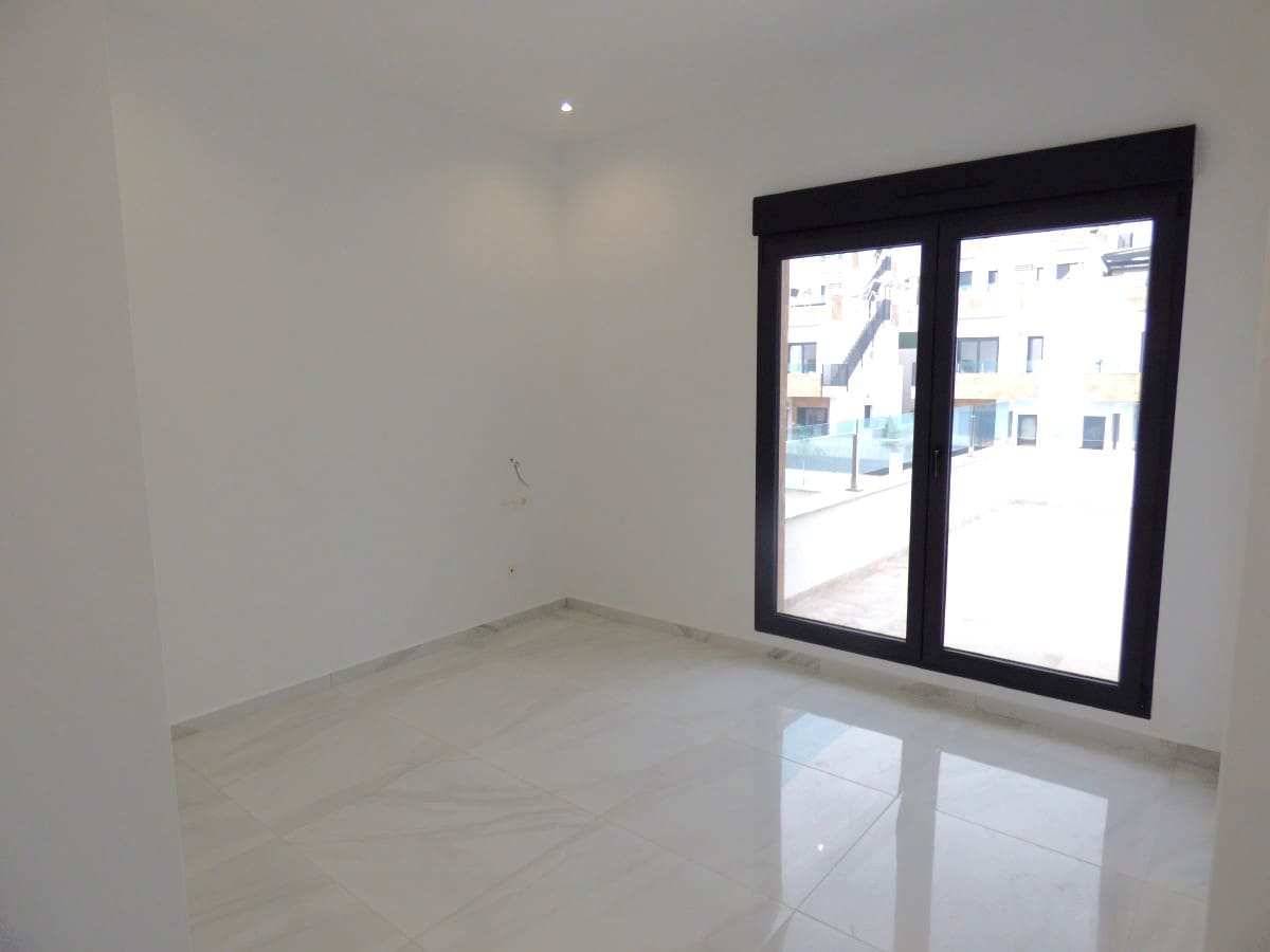 3 sypialnia Willa na sprzedaż w Polop z basenem garażem - 489 000 € (Ref: 9828063)