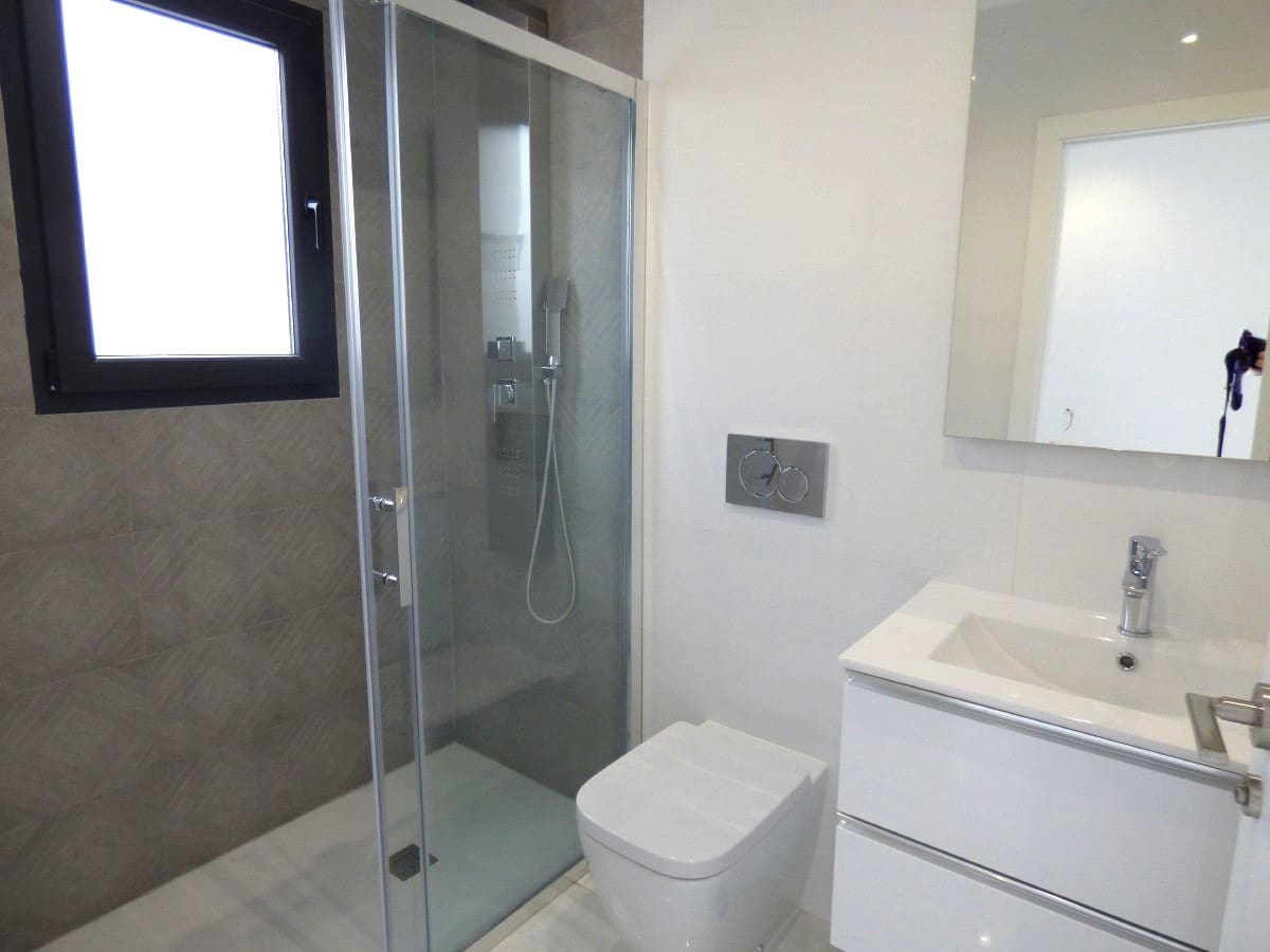 3 sypialnia Willa na sprzedaż w Polop z basenem garażem - 489 000 € (Ref: 9828063)