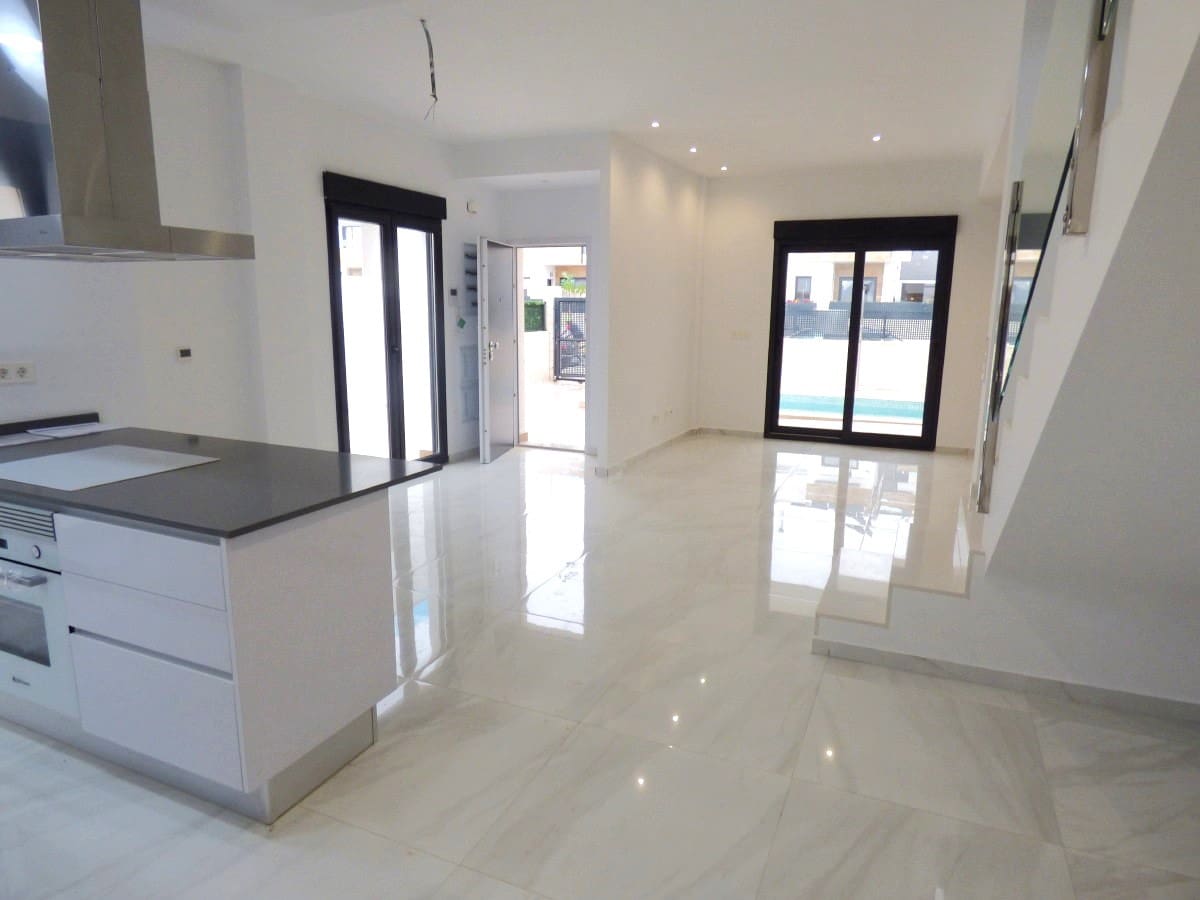 3 sypialnia Willa na sprzedaż w Polop z basenem garażem - 489 000 € (Ref: 9828063)