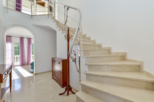4 Zimmer Villa zu verkaufen in Golf Bahía, Finestrat mit Pool Garage - 950.000 € (Ref: 9828066)