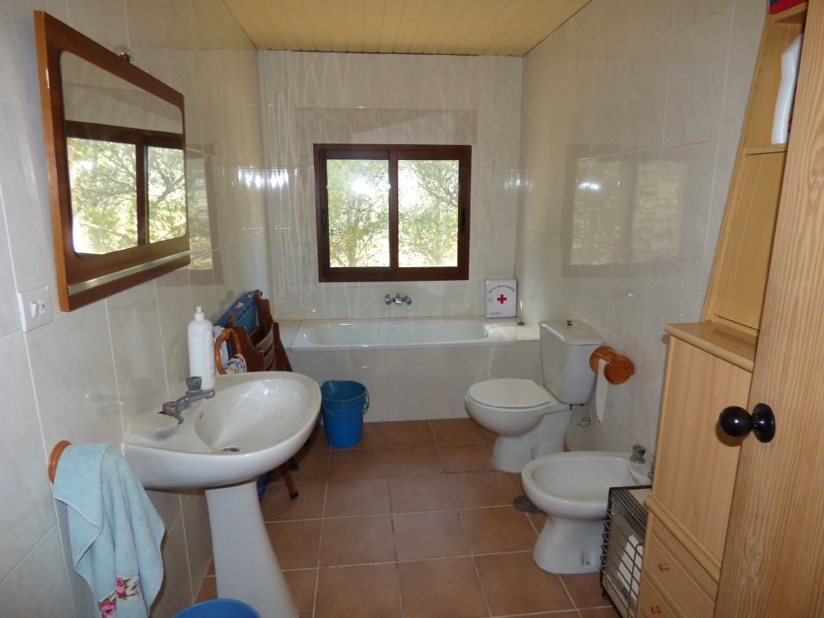 3 bedroom Finca/Country House for sale in La Torre de les Macanes with garage - € 144,500 (Ref: 9841912)