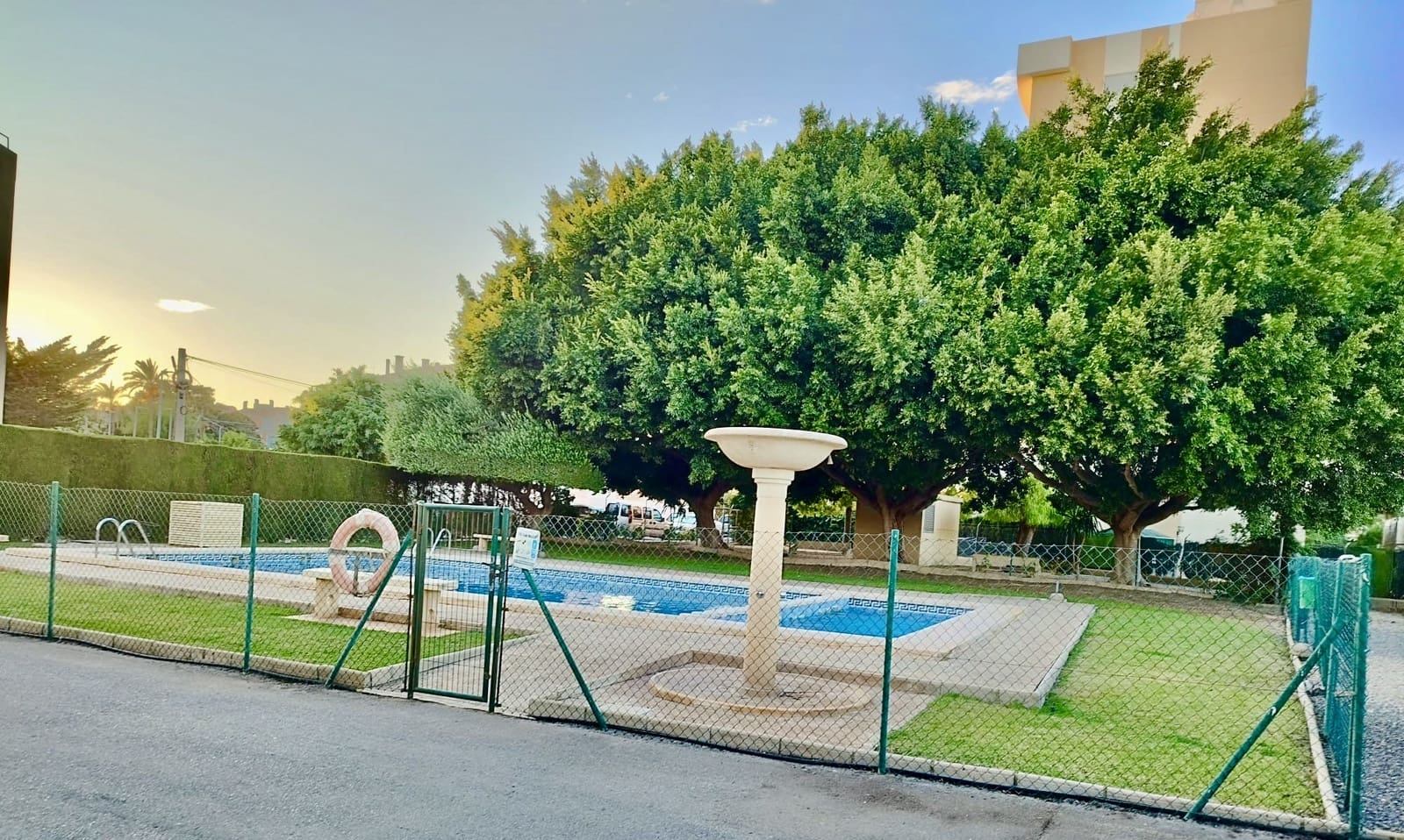 1 bedroom Apartment for sale in La Villajoyosa / Vila Joiosa with pool garage - € 168,000 (Ref: 9863736)