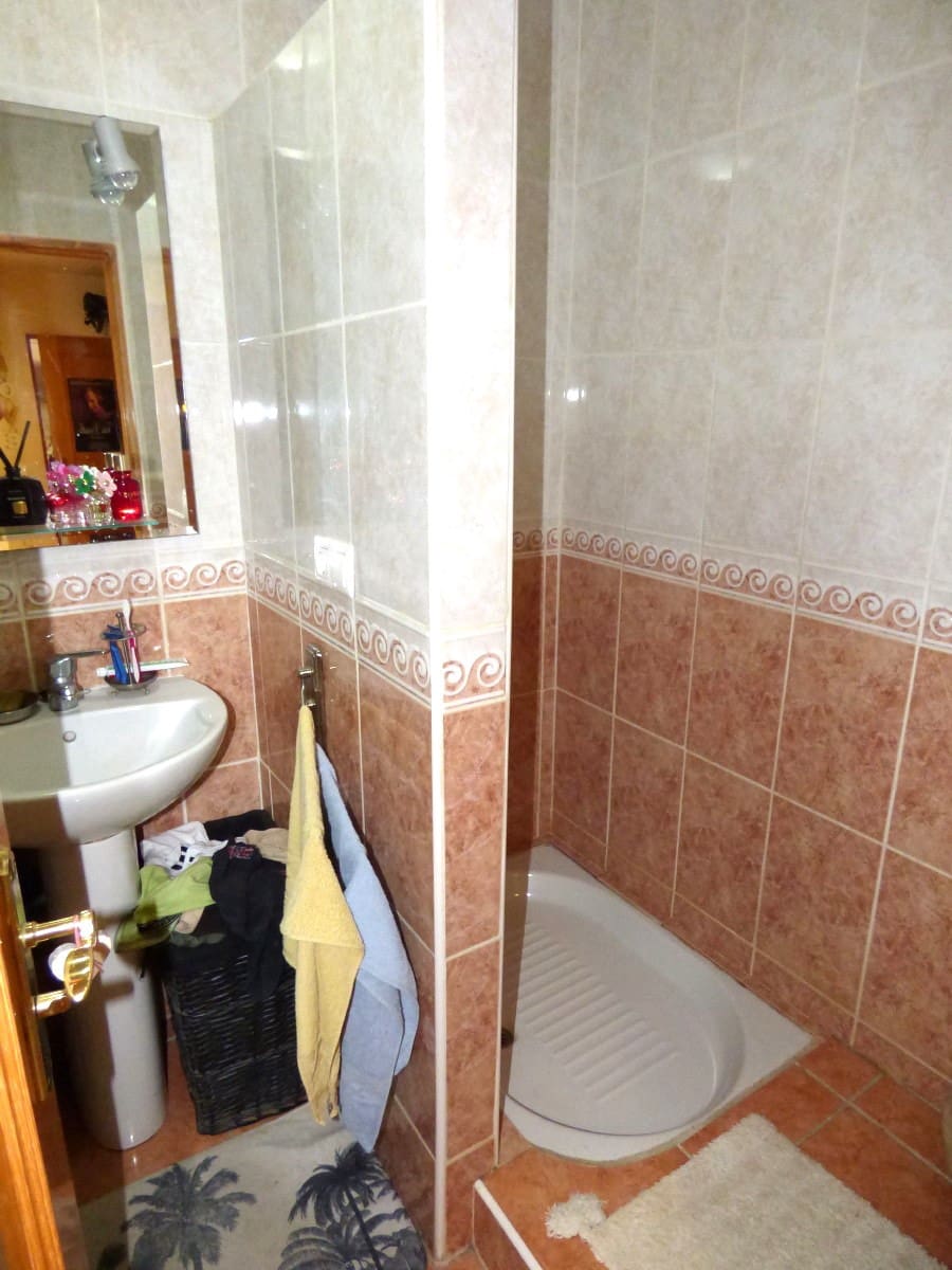 3 soverom Villa til salgs i Relleu med svømmebasseng garasje - € 350 000 (Ref: 9891364)