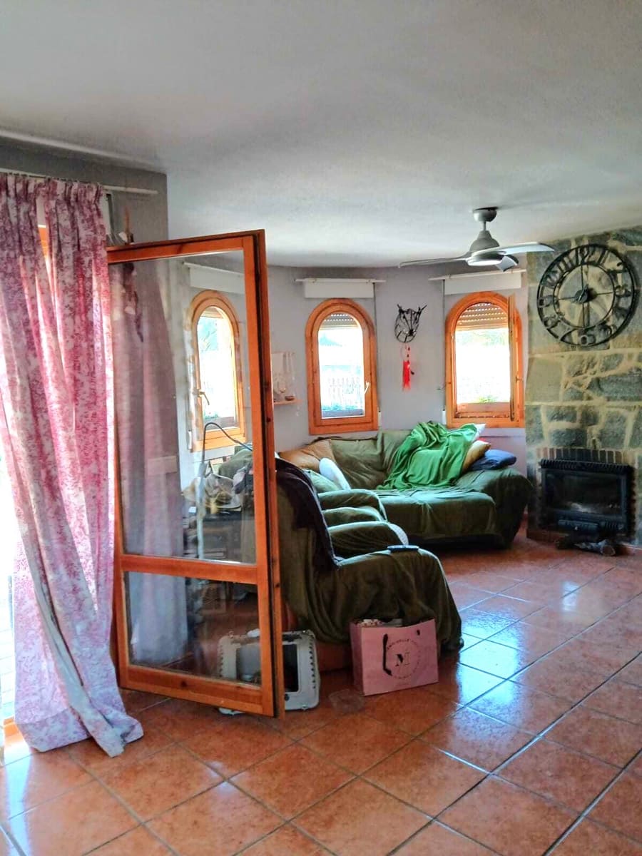 3 soverom Villa til salgs i Relleu med svømmebasseng garasje - € 350 000 (Ref: 9891364)