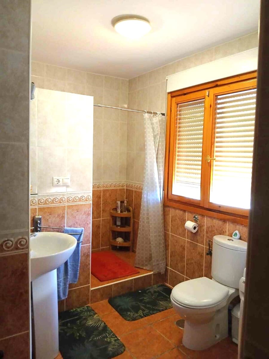 3 soverom Villa til salgs i Relleu med svømmebasseng garasje - € 350 000 (Ref: 9891364)