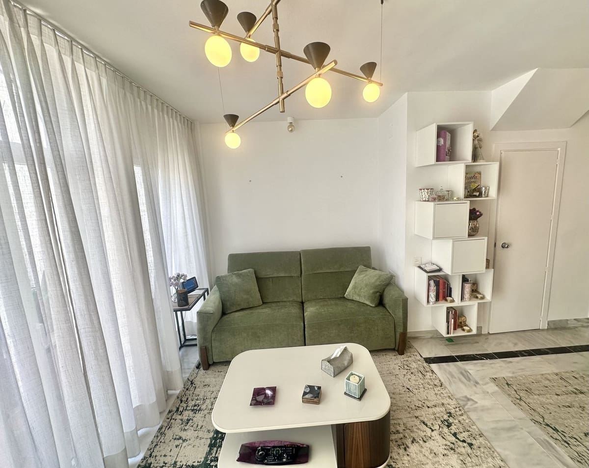 2 quarto Apartamento de Praia para arrendar em Marbella com piscina garagem - 3 000 € (Ref: 10012529)