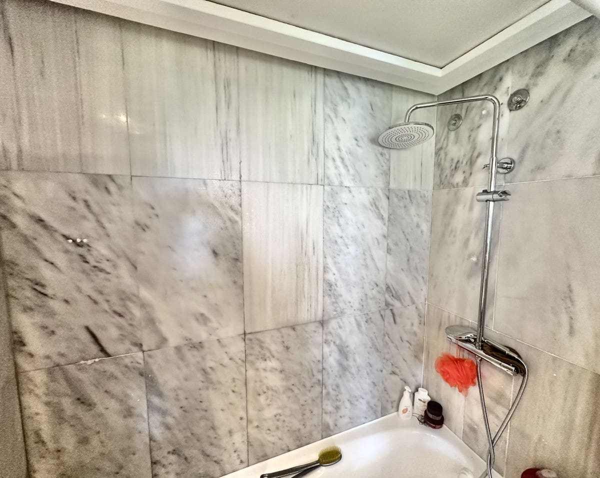 2 quarto Apartamento de Praia para arrendar em Marbella com piscina garagem - 3 000 € (Ref: 10012529)