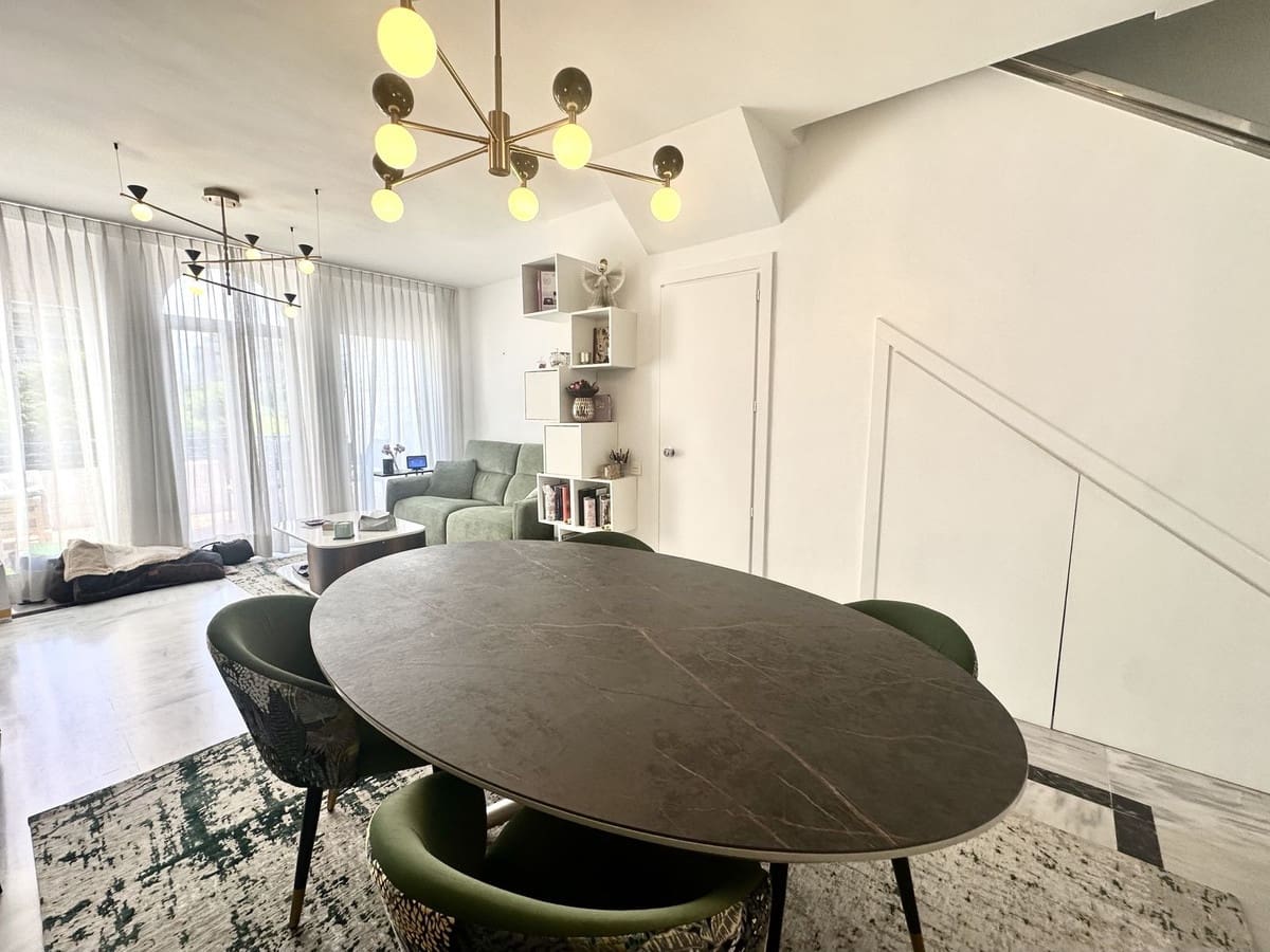 2 quarto Apartamento de Praia para arrendar em Marbella com piscina garagem - 3 000 € (Ref: 10012529)