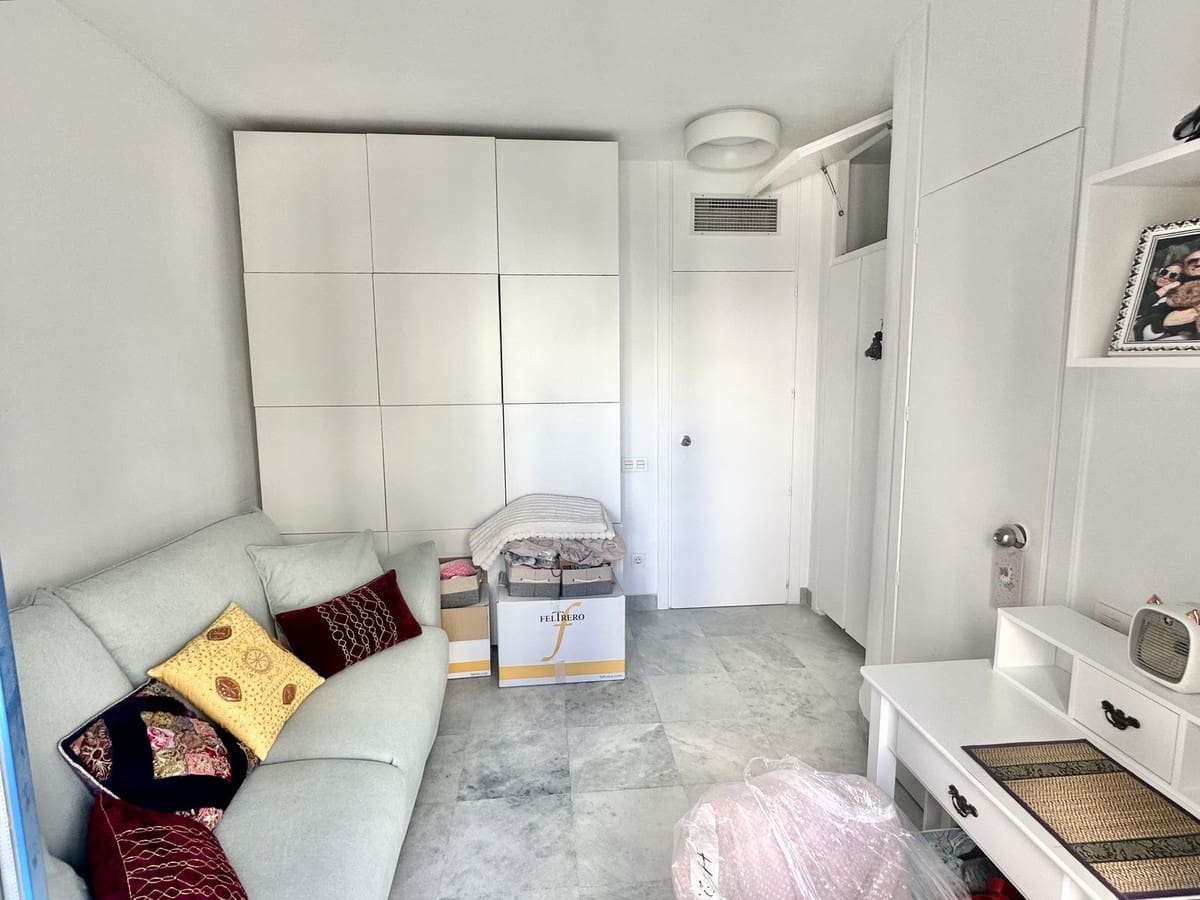 2 quarto Apartamento de Praia para arrendar em Marbella com piscina garagem - 3 000 € (Ref: 10012529)