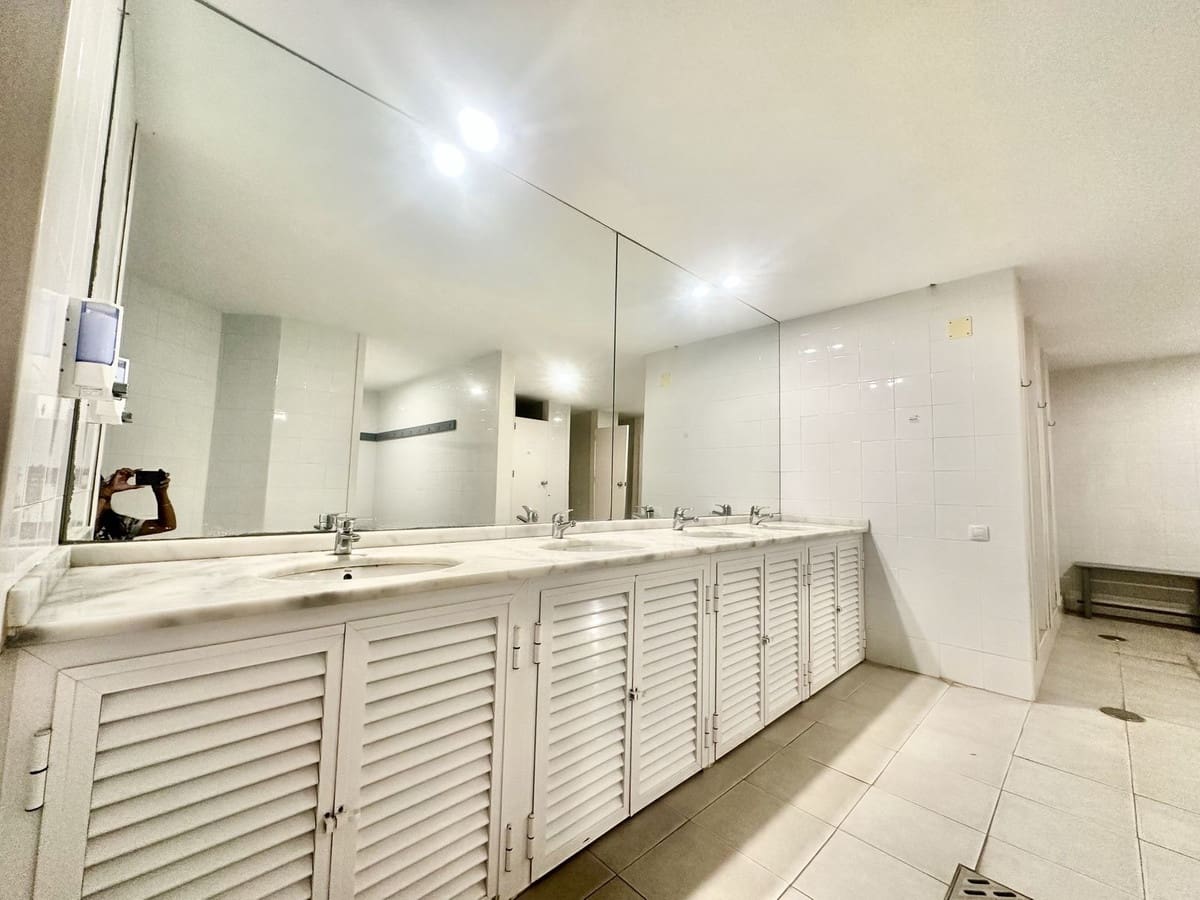 2 quarto Apartamento de Praia para arrendar em Marbella com piscina garagem - 3 000 € (Ref: 10012529)
