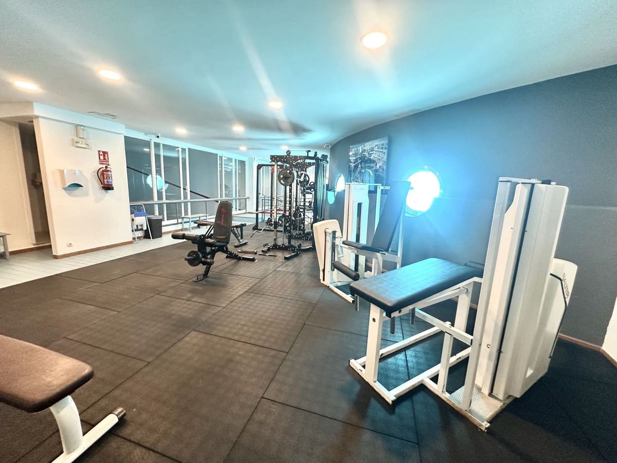 2 quarto Apartamento de Praia para arrendar em Marbella com piscina garagem - 3 000 € (Ref: 10012529)