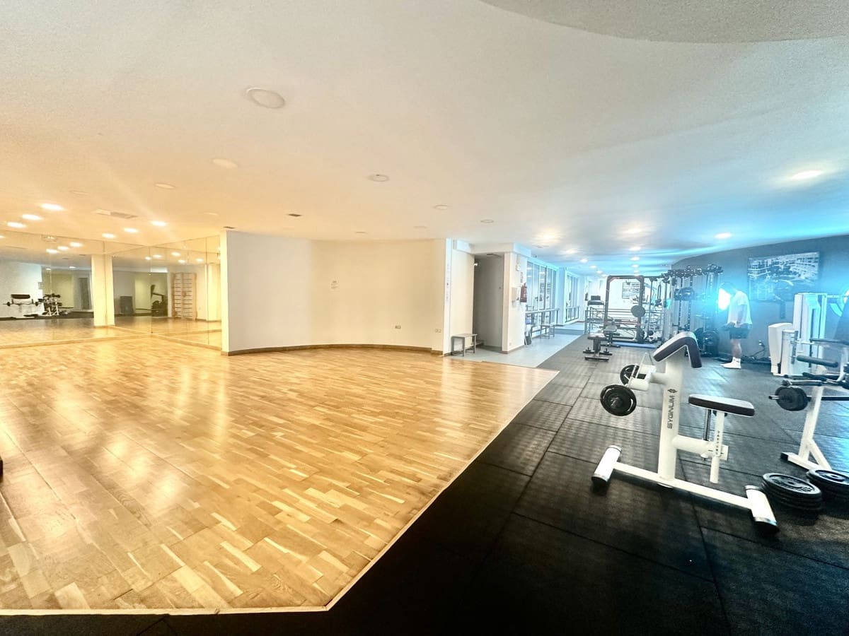 2 quarto Apartamento de Praia para arrendar em Marbella com piscina garagem - 3 000 € (Ref: 10012529)
