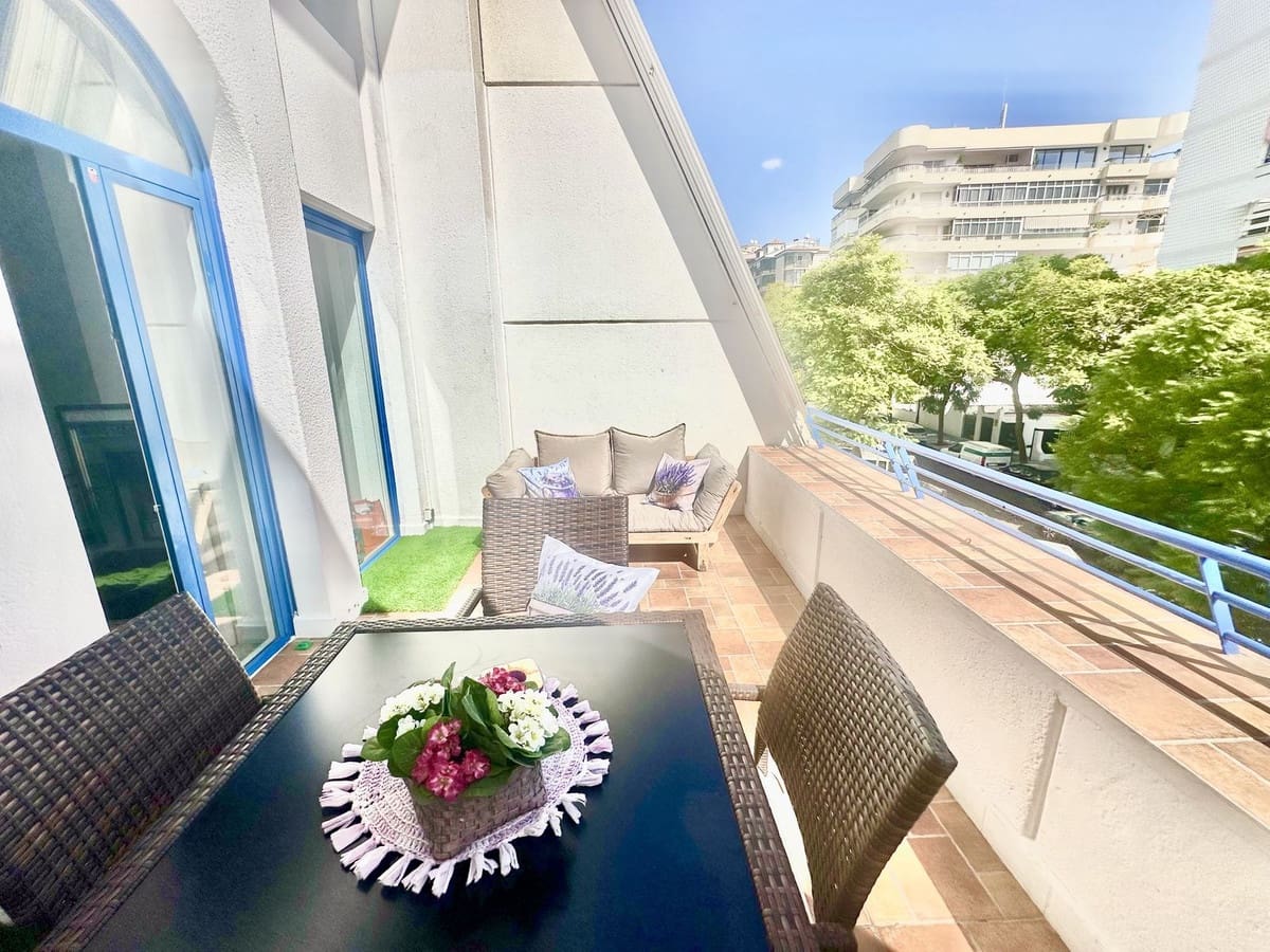 2 quarto Apartamento de Praia para arrendar em Marbella com piscina garagem - 3 000 € (Ref: 10012529)