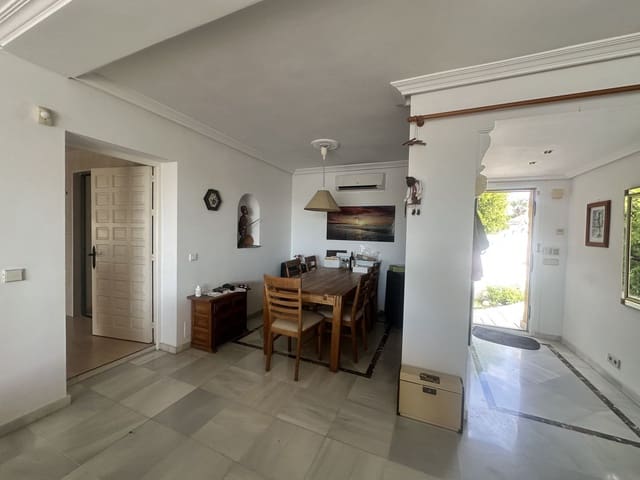 3 soverom Villa til salgs i Calahonda, Mijas med svømmebasseng garasje - € 650 000 (Ref: 10054408)