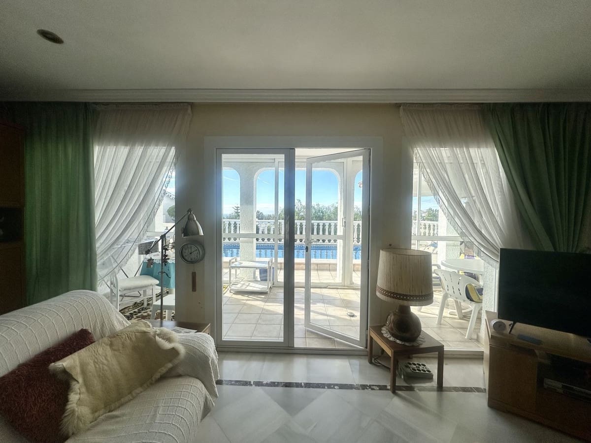 3 soverom Villa til salgs i Calahonda med svømmebasseng garasje - € 650 000 (Ref: 10054408)