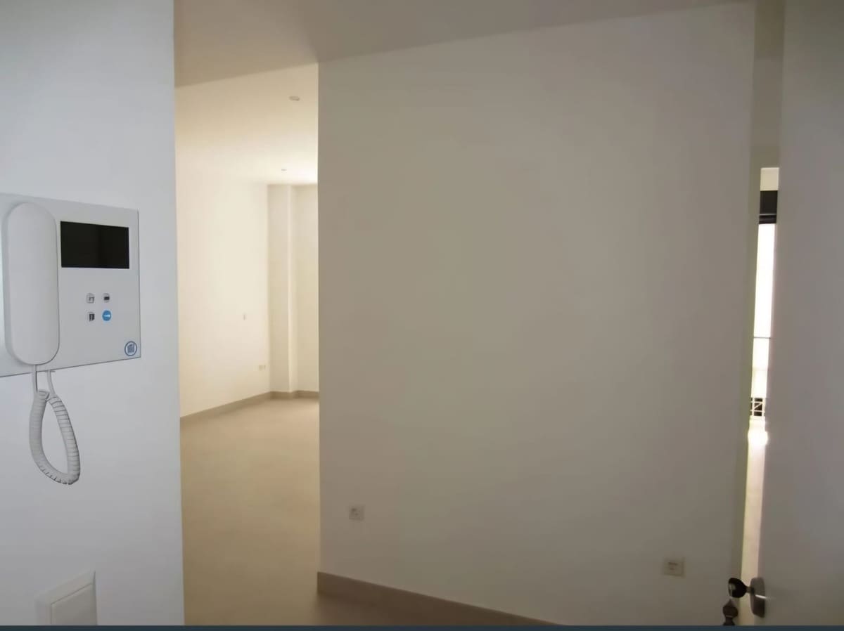 Apartamento Playa de 2 habitaciones en Fuengirola en venta - 350.000 € (Ref: 10094062)