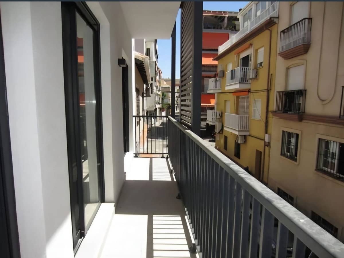 Apartamento Playa de 2 habitaciones en Fuengirola en venta - 350.000 € (Ref: 10094062)
