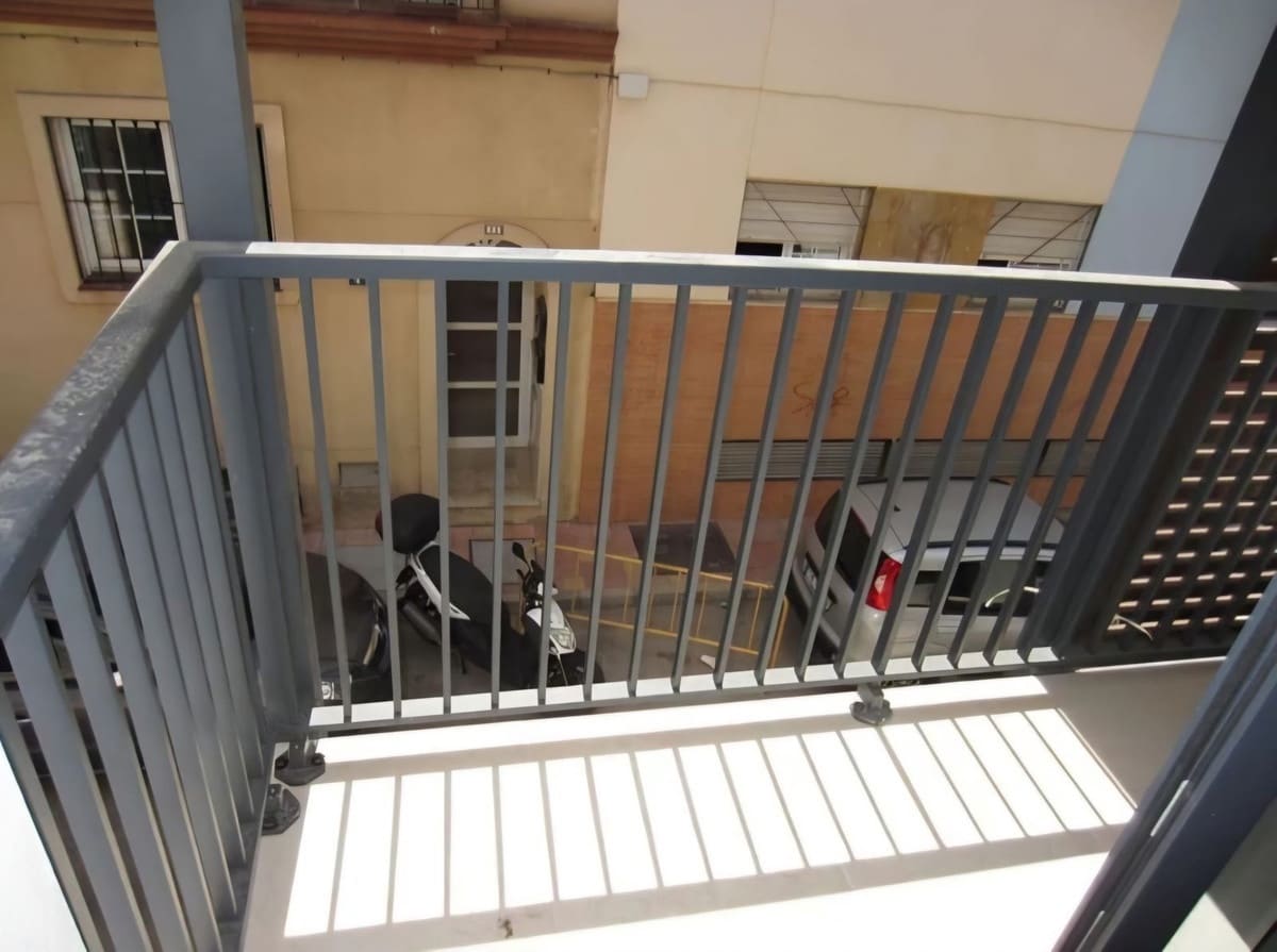 Apartamento Playa de 2 habitaciones en Fuengirola en venta - 350.000 € (Ref: 10094062)