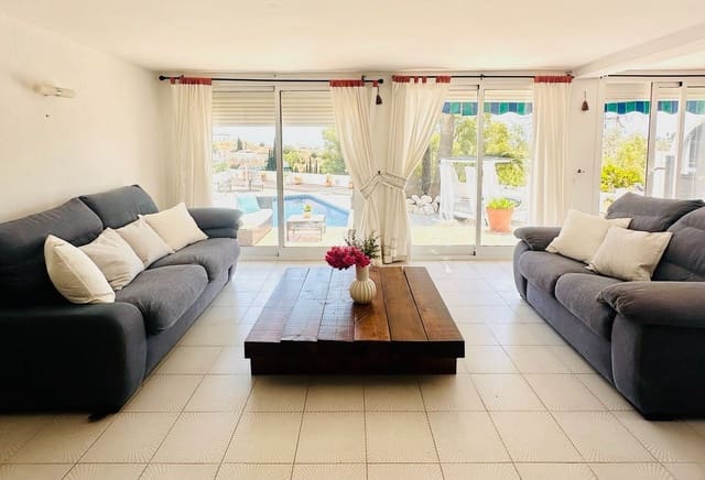 5 sovrum Villa till salu i Benalmádena med pool garage - 975 000 € (Ref: 10124718)