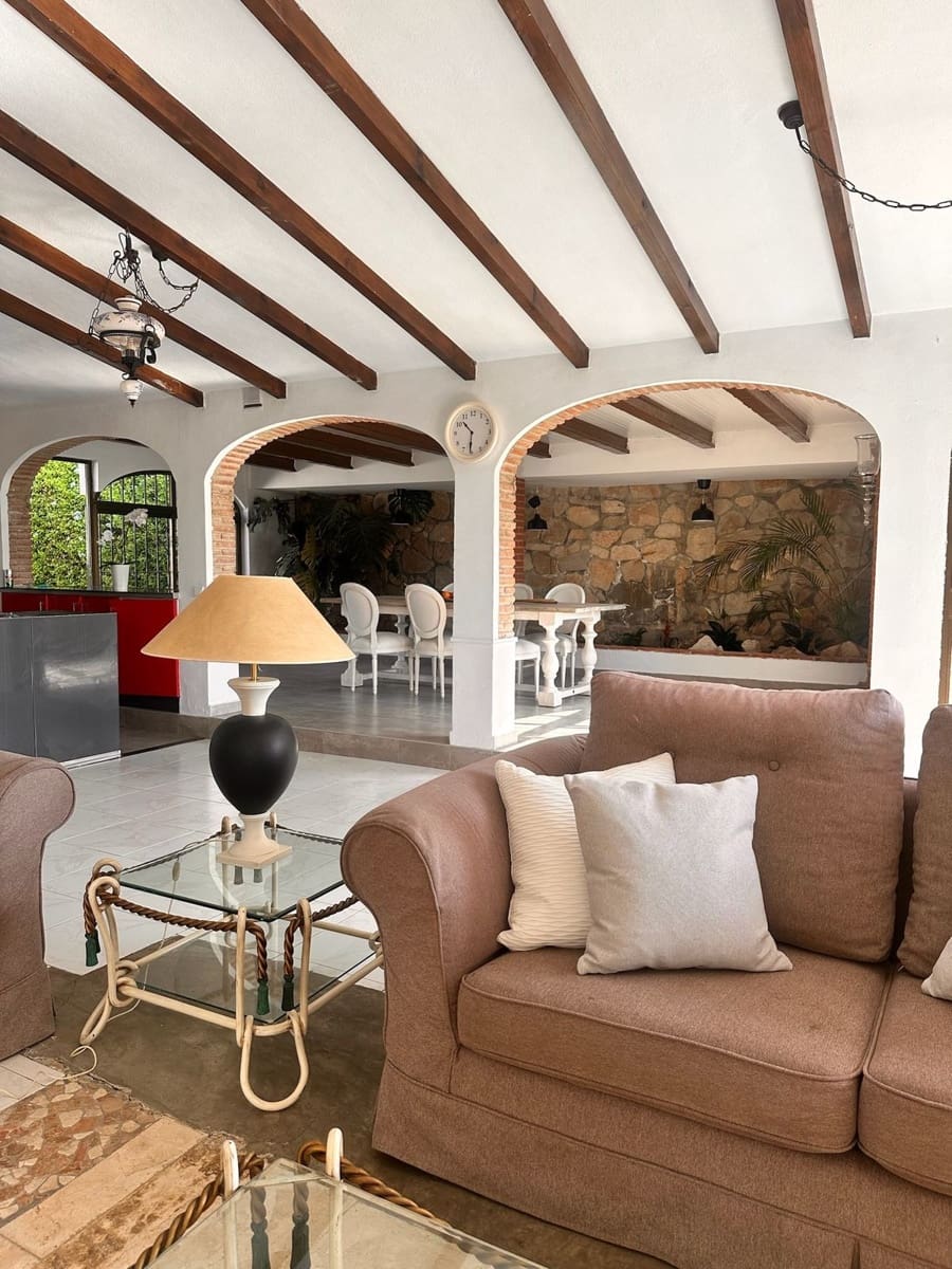 5 sovrum Villa till salu i Benalmadena med pool garage - 975 000 € (Ref: 10124718)