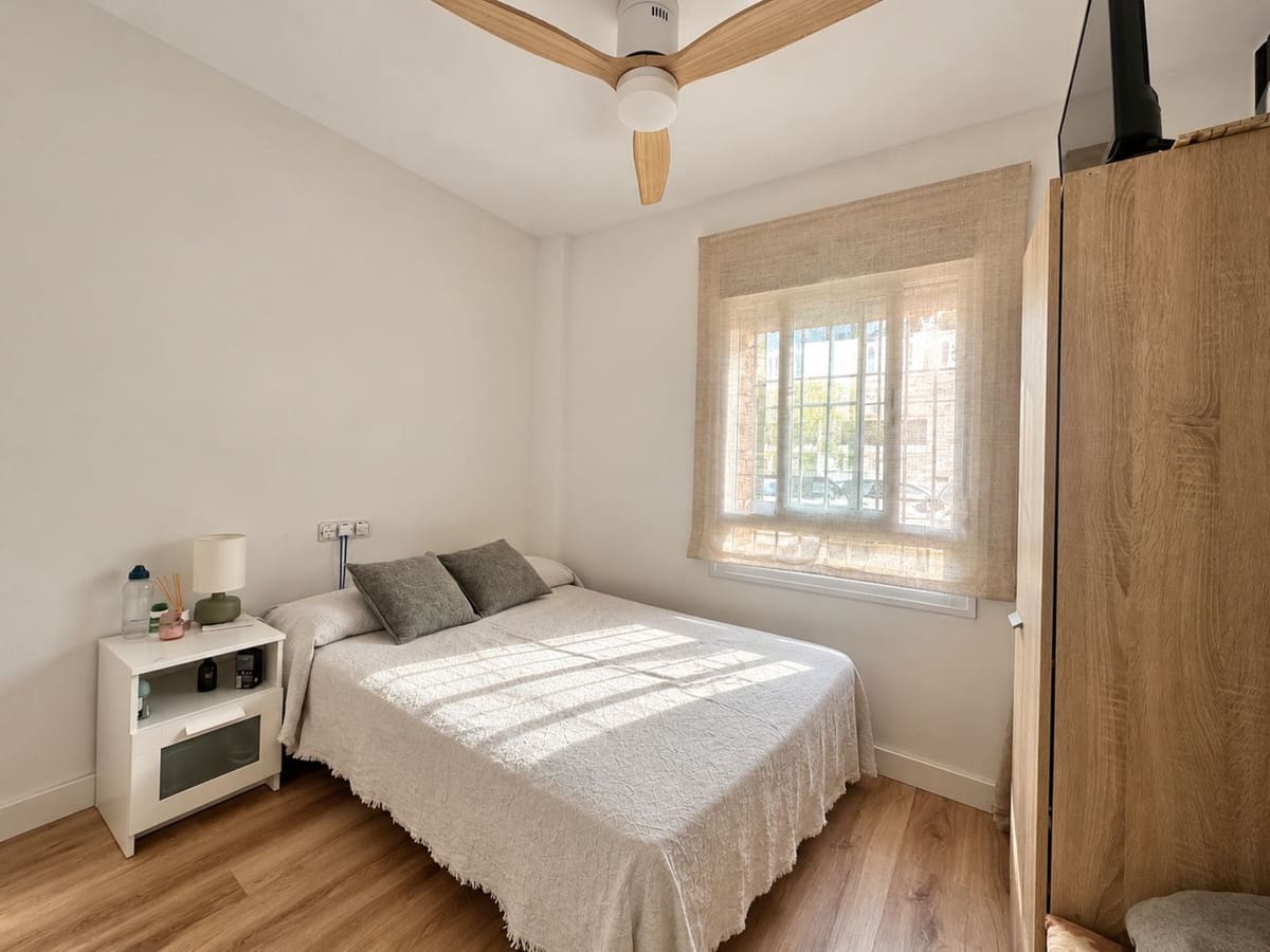 Apartamento de 2 habitaciones en Riviera del Sol en venta con piscina - 280.000 € (Ref: 10147988)