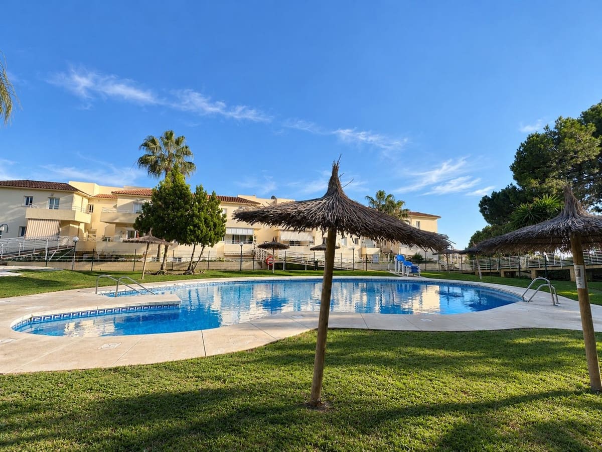 Apartamento de 2 habitaciones en Riviera del Sol en venta con piscina - 280.000 € (Ref: 10147988)