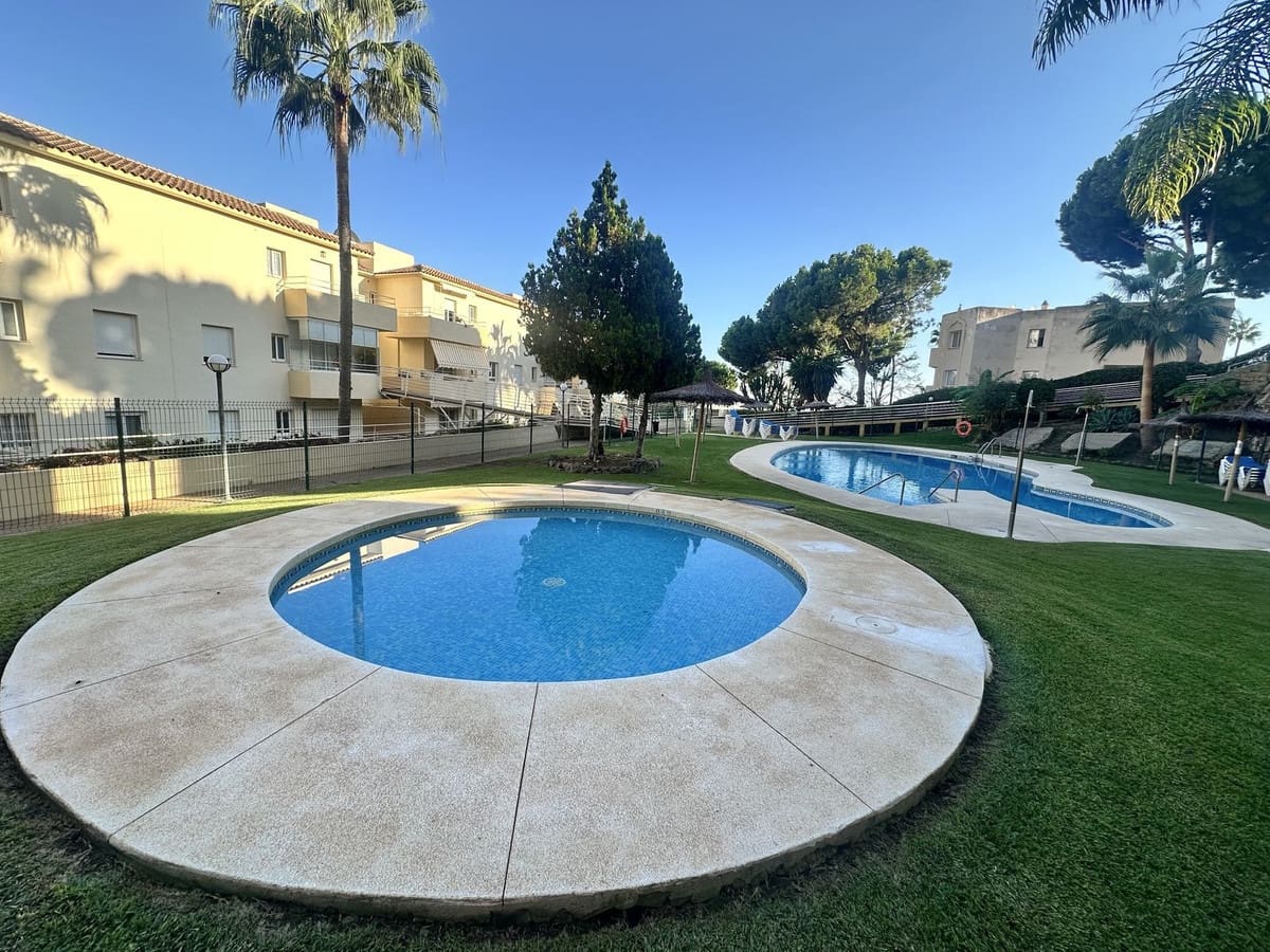 Apartamento de 2 habitaciones en Riviera del Sol en venta con piscina - 280.000 € (Ref: 10147988)