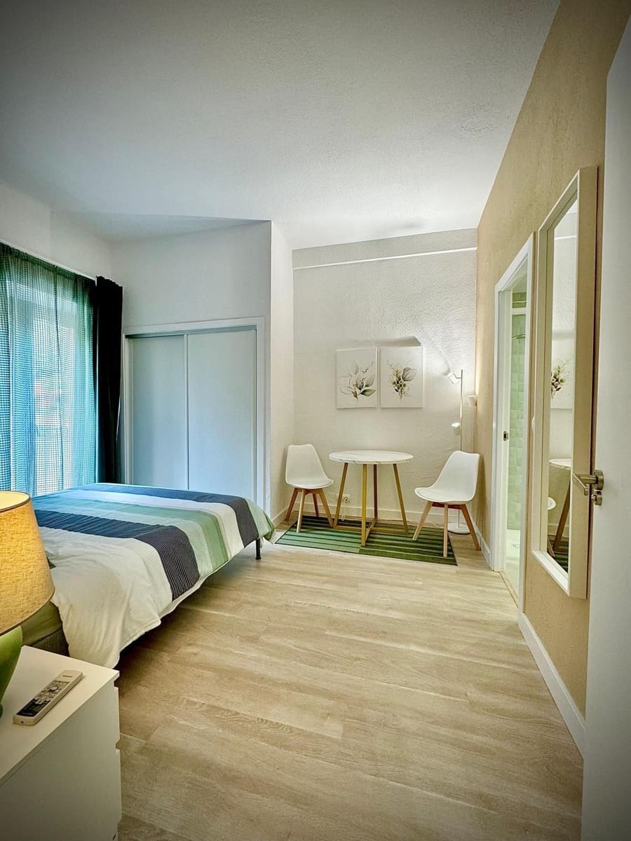 2 quarto Apartamento de Praia para venda em Calahonda com piscina - 390 000 € (Ref: 10153888)