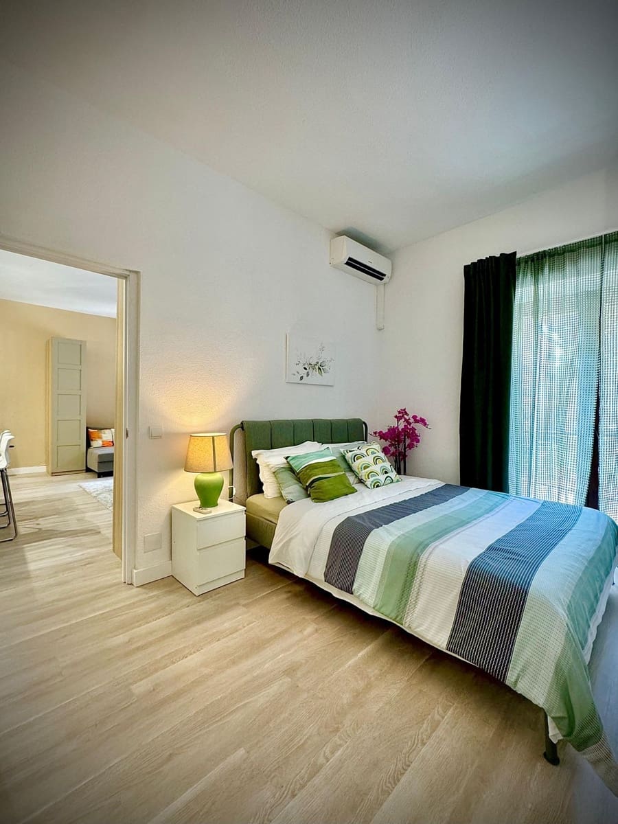 2 quarto Apartamento de Praia para venda em Calahonda com piscina - 390 000 € (Ref: 10153888)