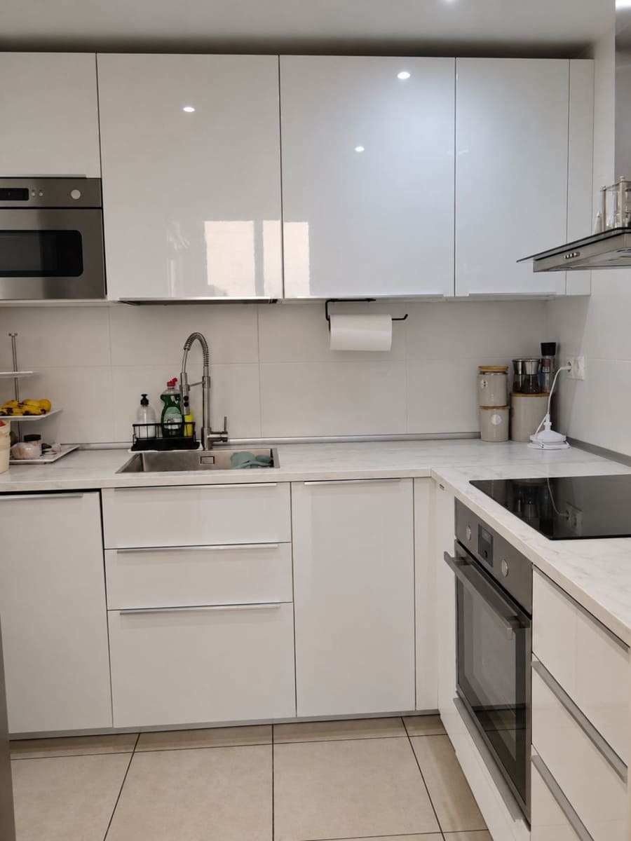 3 bedroom Apartment for sale in Nueva Andalucia with pool garage - € 440,000 (Ref: 10154189)