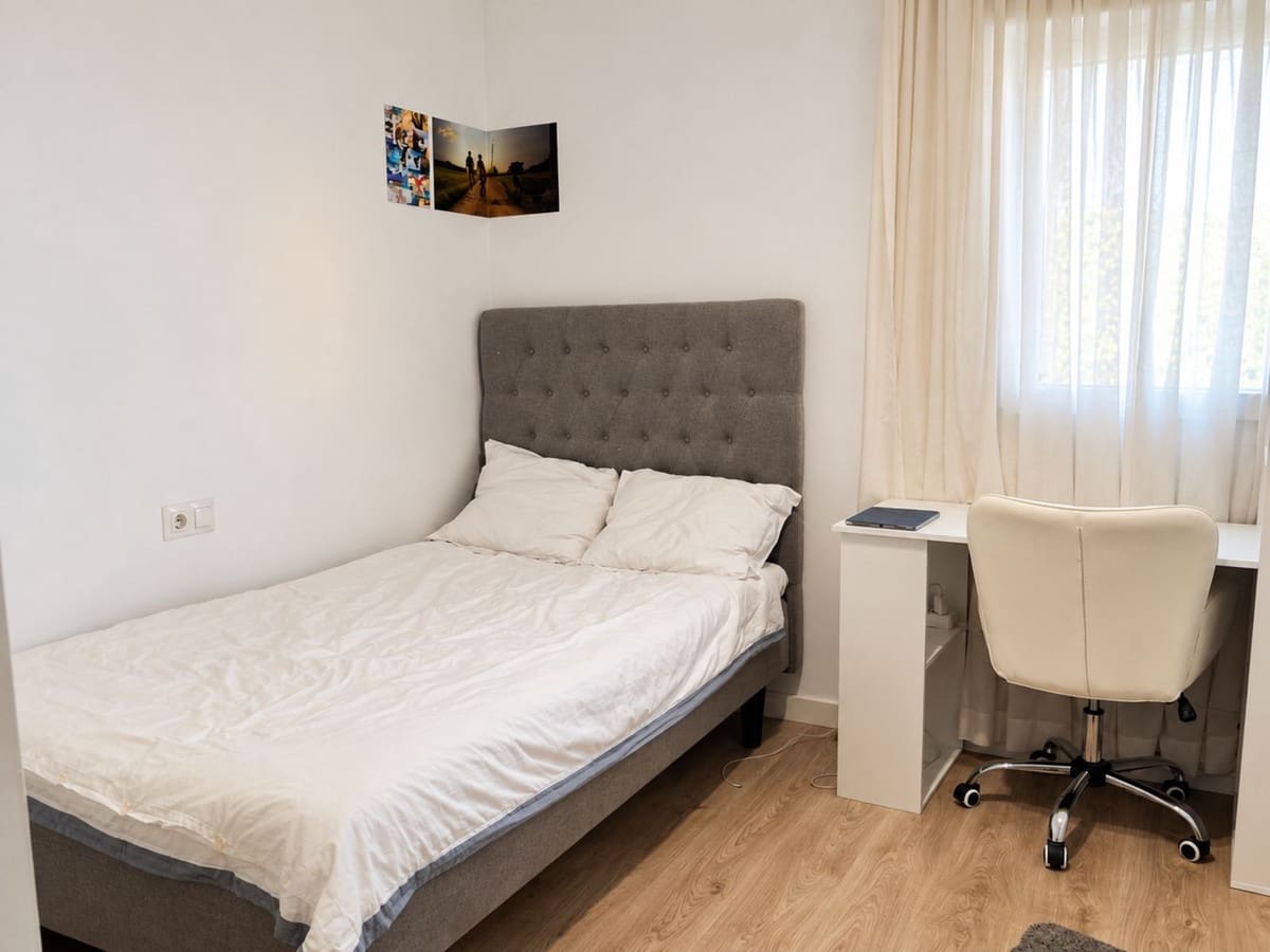 3 bedroom Apartment for sale in Nueva Andalucia with pool garage - € 440,000 (Ref: 10154189)