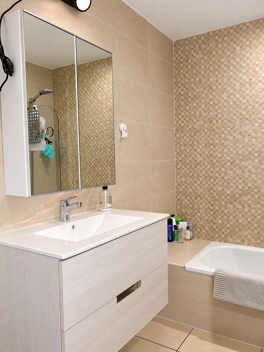 3 bedroom Apartment for sale in Nueva Andalucia with pool garage - € 440,000 (Ref: 10154189)