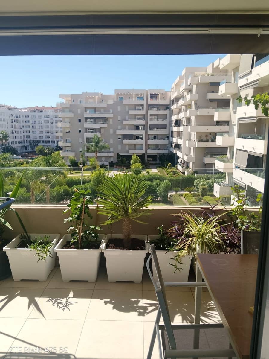 3 bedroom Apartment for sale in Nueva Andalucia with pool garage - € 440,000 (Ref: 10154189)