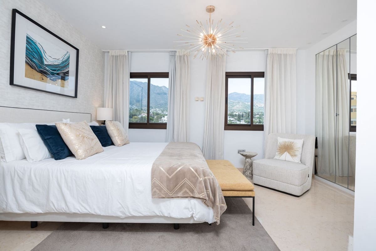 2 Zimmer Strandapartment zu verkaufen in Marbella mit Pool Garage - 1.190.000 € (Ref: 10174270)